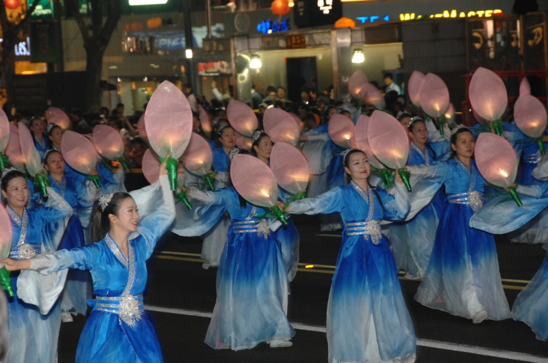 2010.05.16_연등 축제 (252)